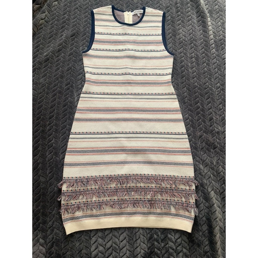 Cupcakes And Cashmere Sonata Sweater Dress Sleeveless Fitted Fringe Hem Size‎ 0
